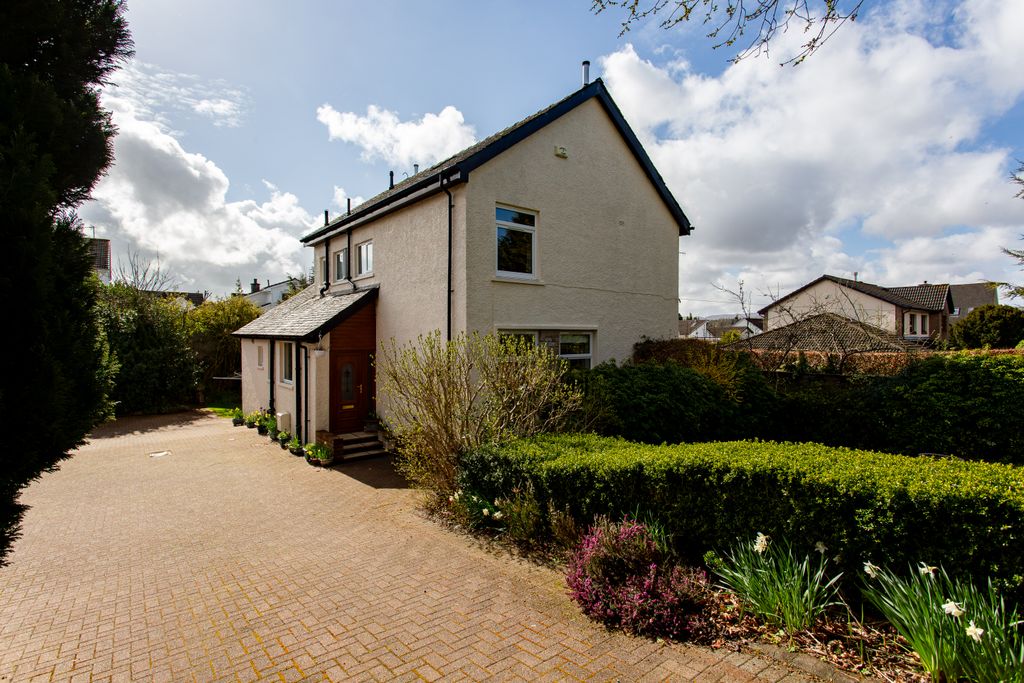 Property photo 2 of 33 Property Image 2