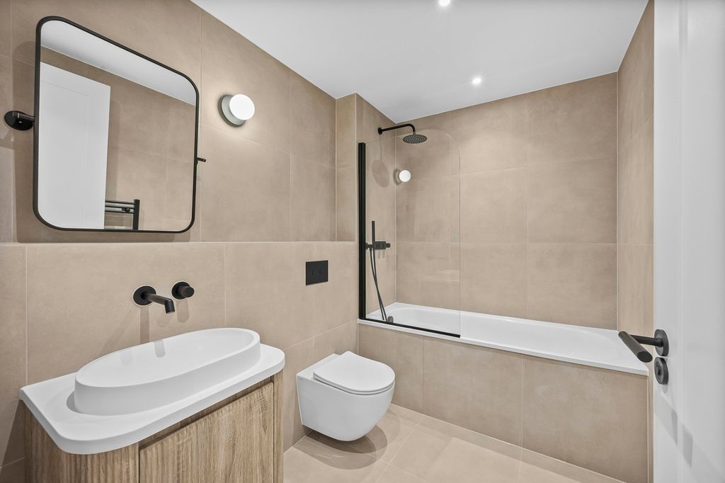 Property photo 2 of 10 Picture No. 01
