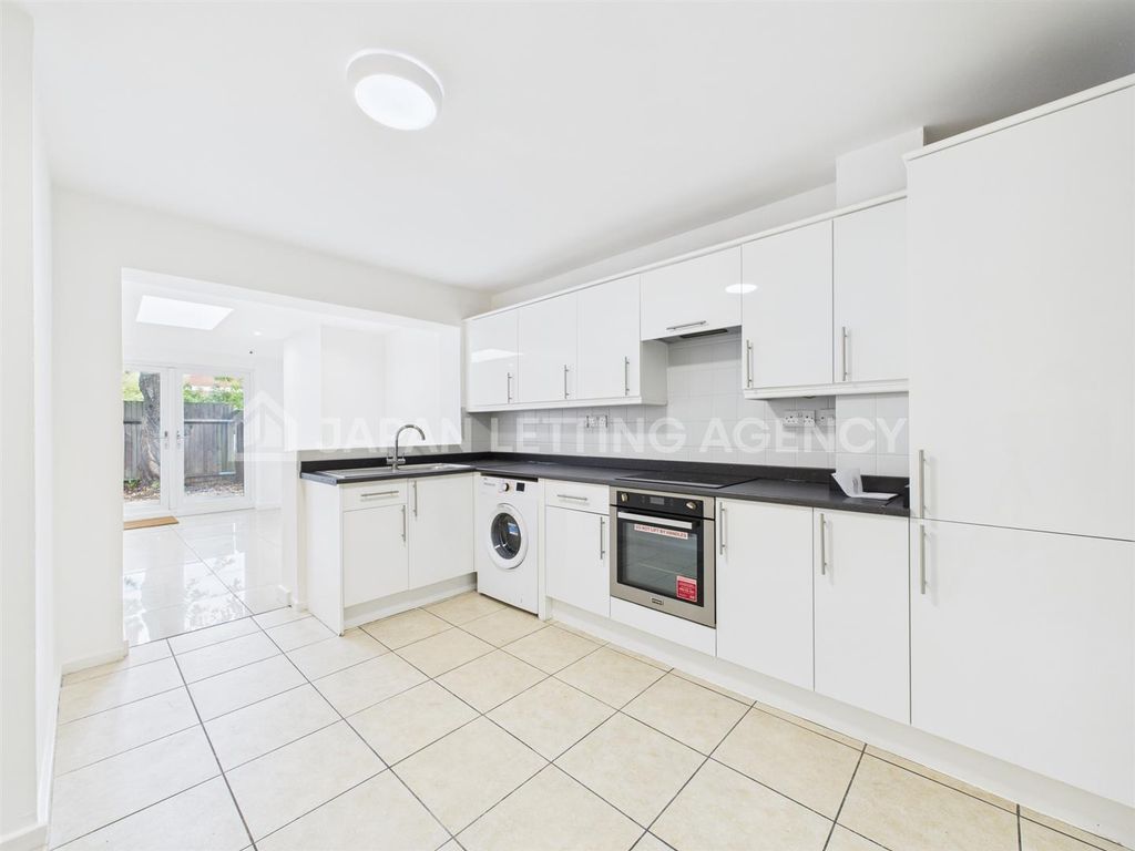 Property photo 1 of 12 Cam04401G0-Pr0083-Still002.Jpg
