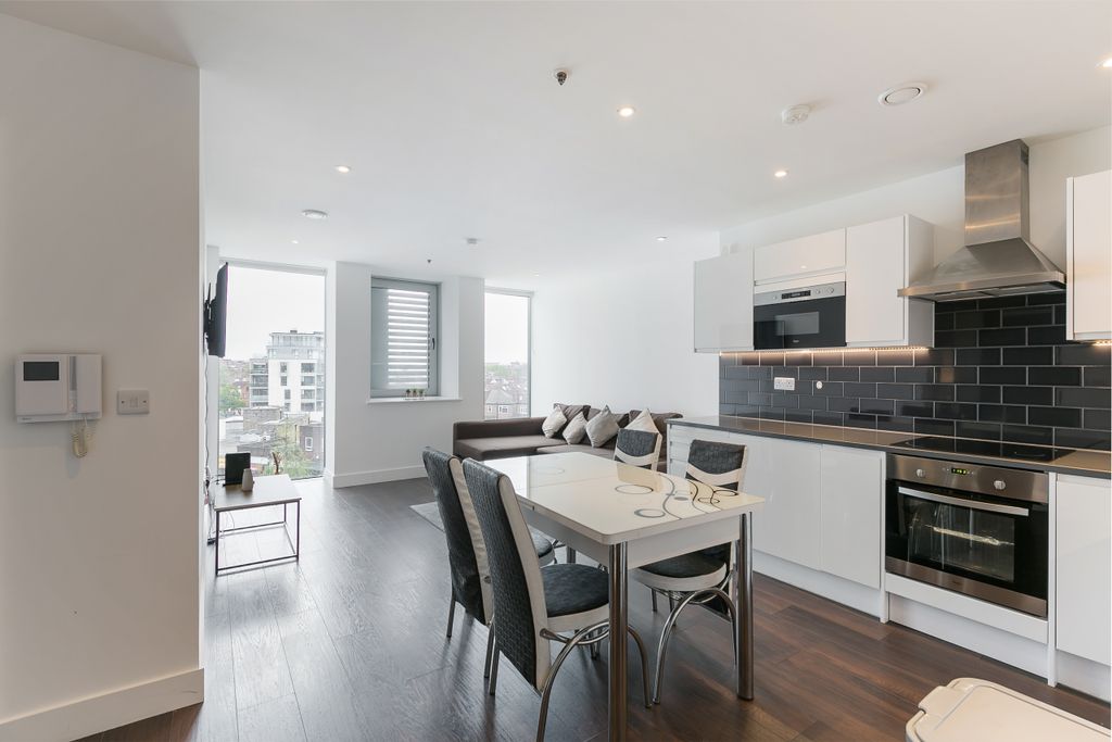 Property photo 1 of 10 1