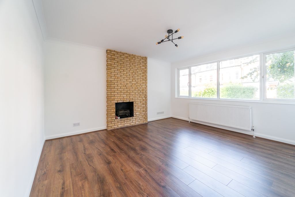 Property photo 3 of 16 Ndb08250