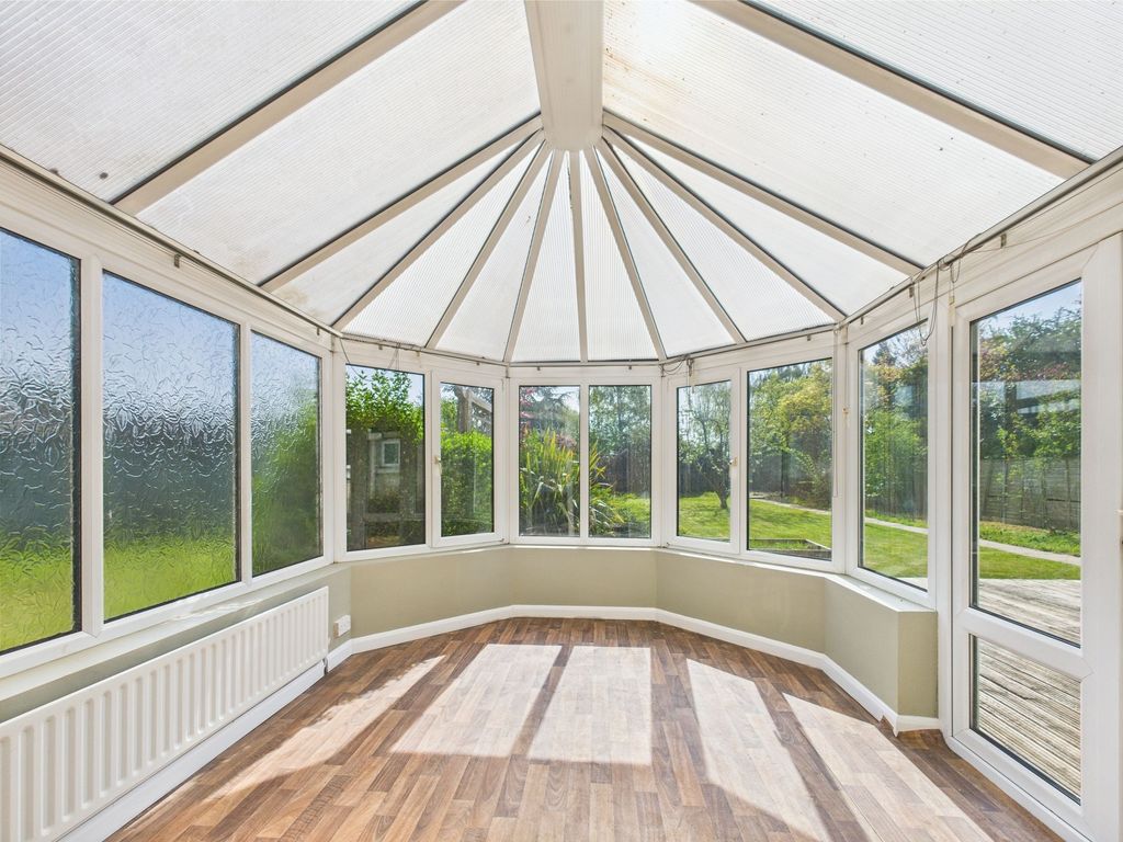 Property photo 3 of 40