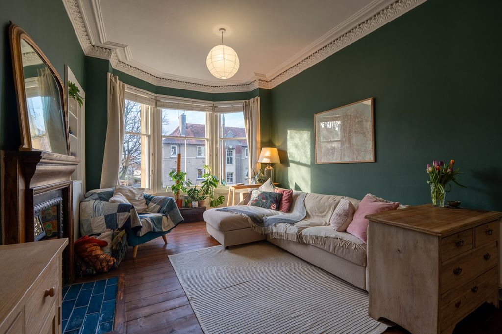 Property photo 2 of 30