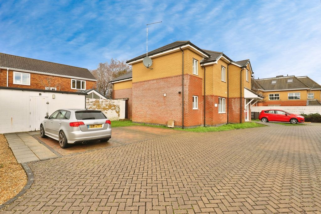 Property photo 2 of 19 Pbox-Img.Jpg