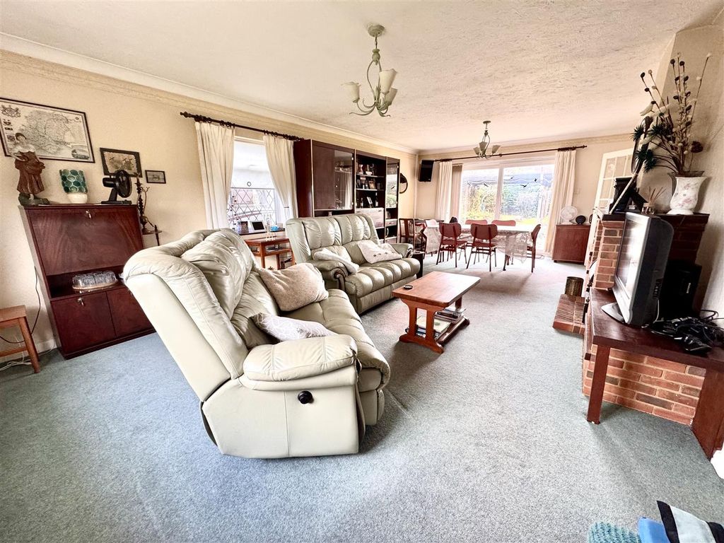 Property photo 3 of 12 Tempimagekehkh3.Jpg
