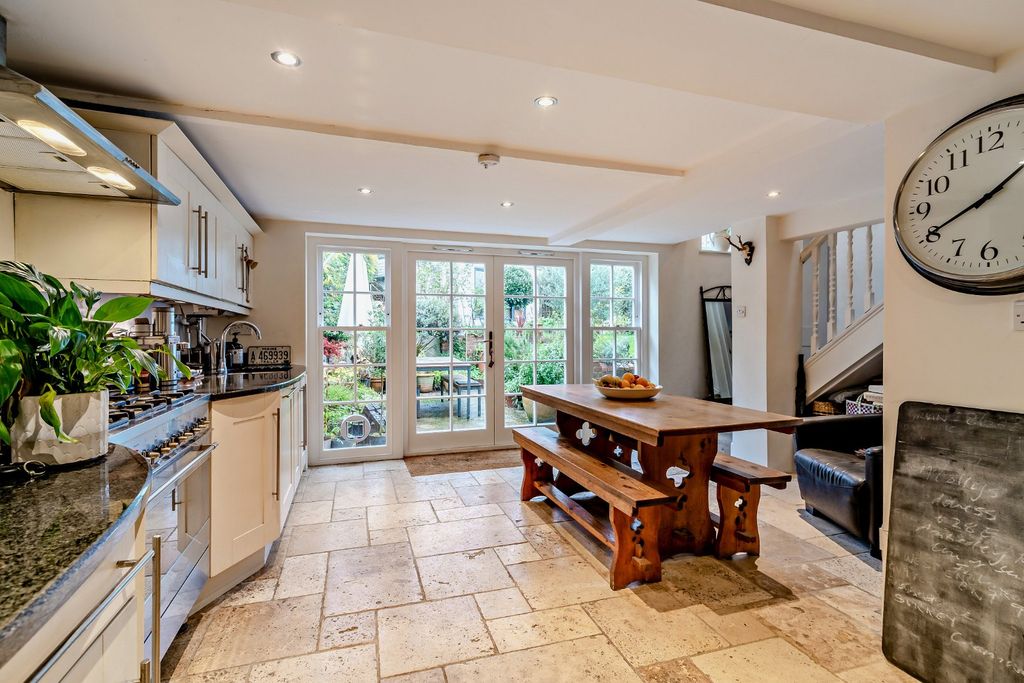 Property photo 2 of 16 Kitchen