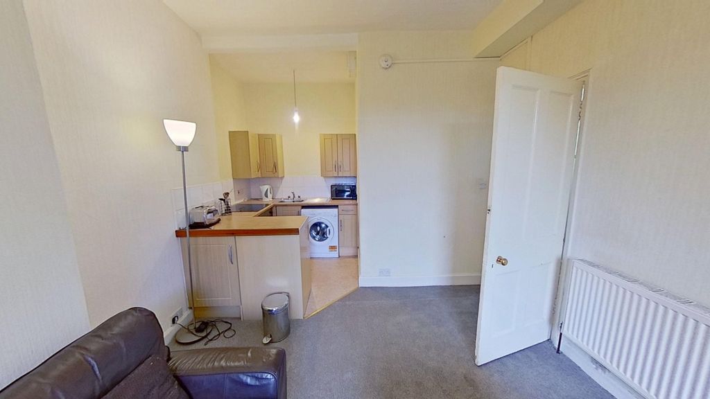 Property photo 2 of 7 Photo 2