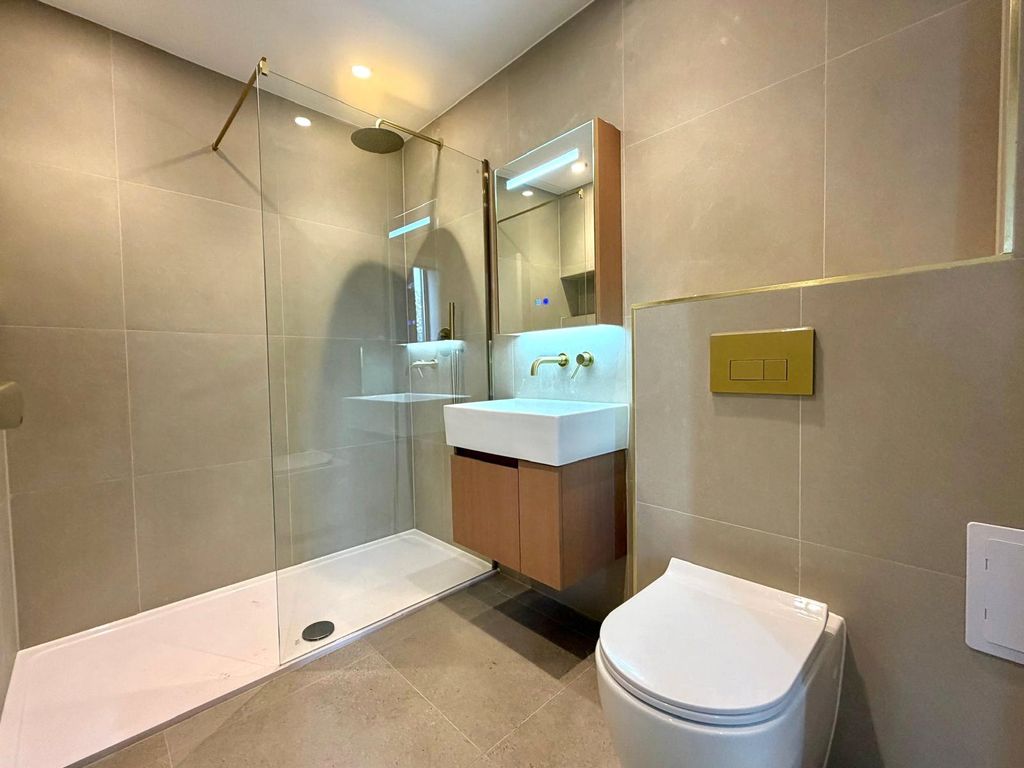 Property photo 3 of 9 Picture No. 04