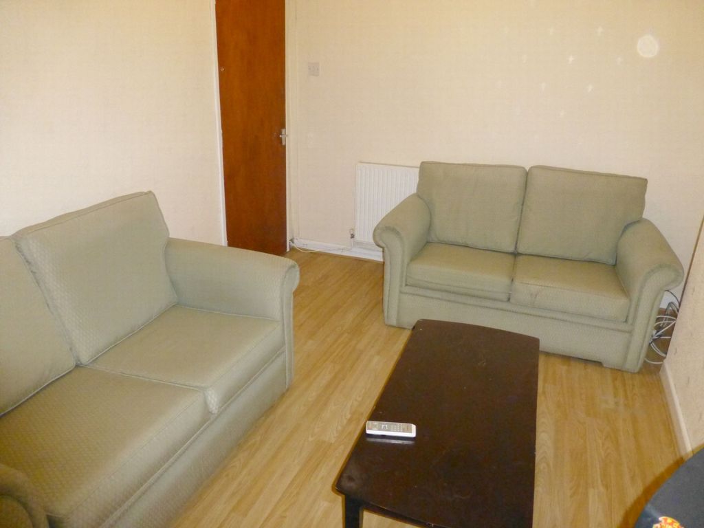 Property photo 2 of 13 Photo 3