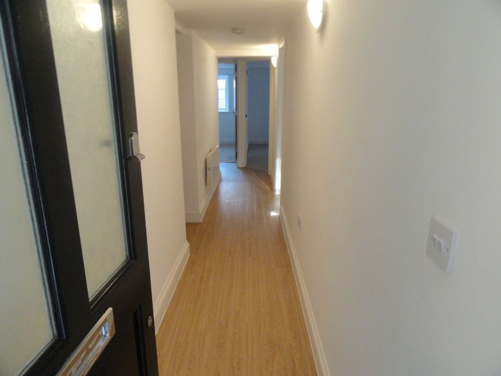 Property photo 2 of 7 Gallery