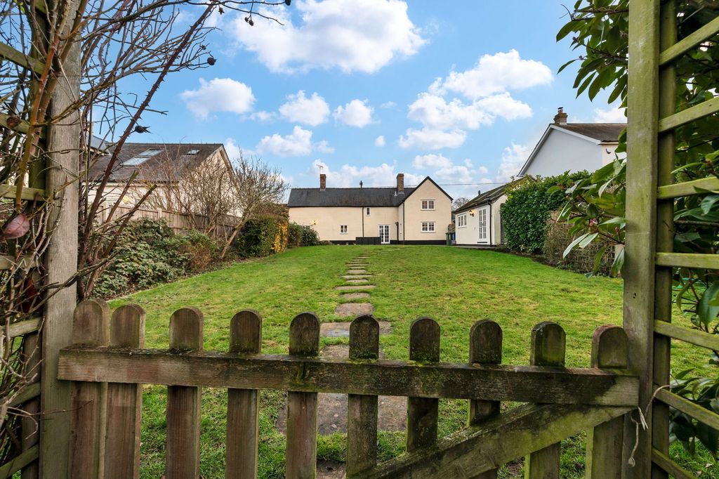 Property photo 3 of 21