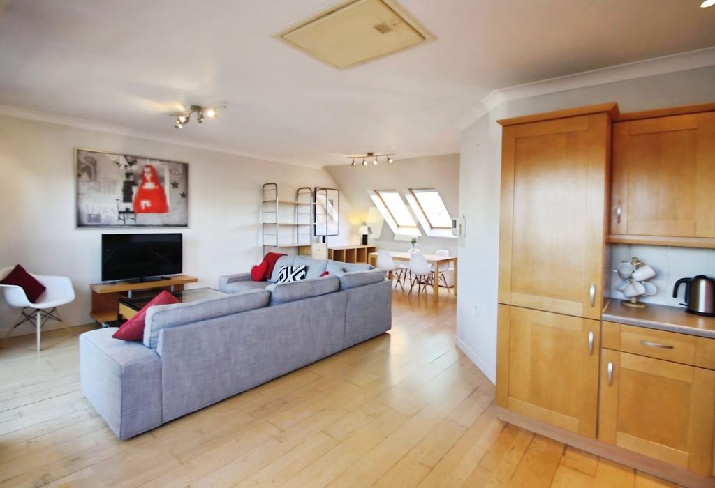 Property photo 2 of 16 Picture No. 31