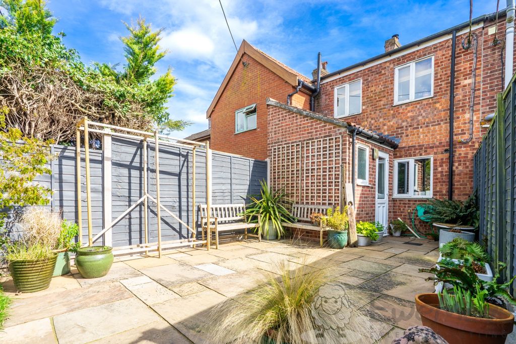 Property photo 2 of 15 Patio