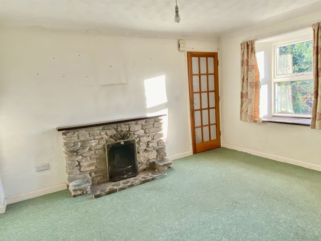 Property photo 2 of 9 Gallery