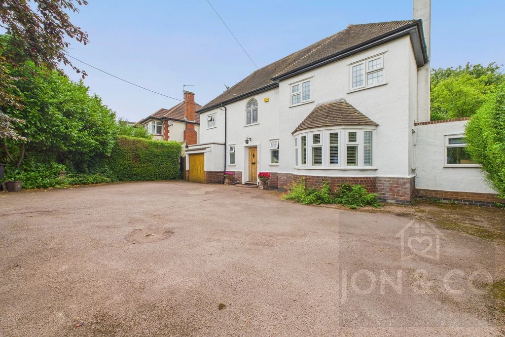 Property photo 2 of 25