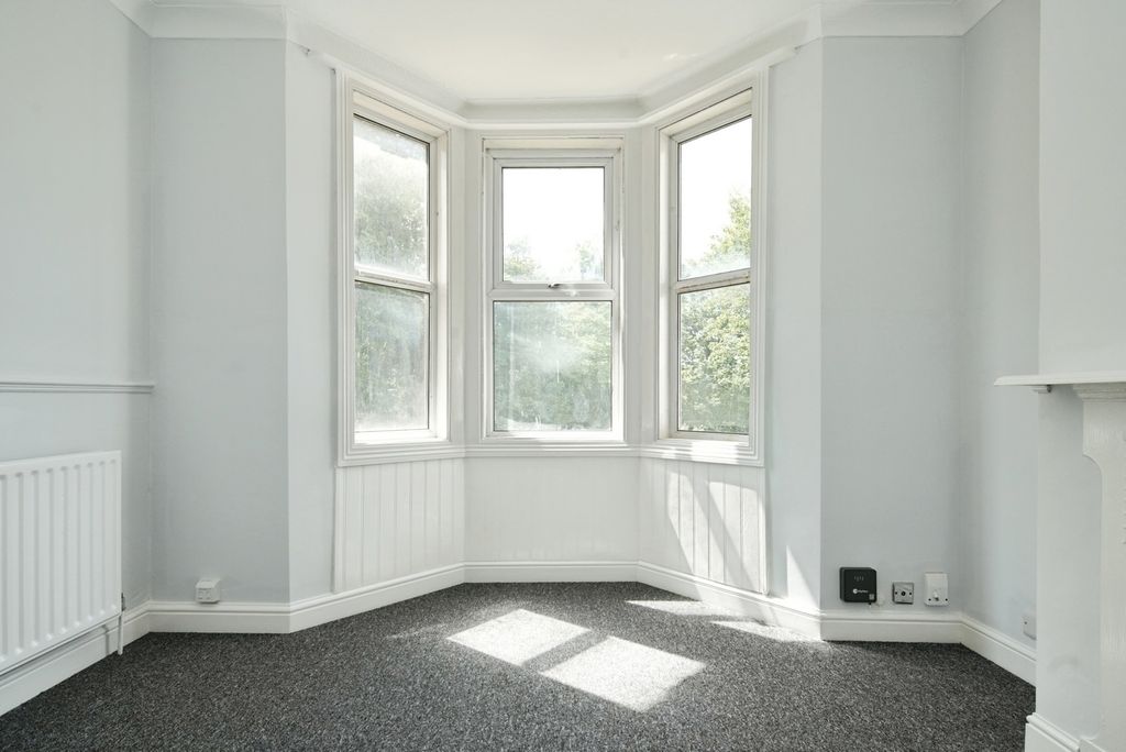 Property photo 2 of 20 Pbox-Img.Jpg