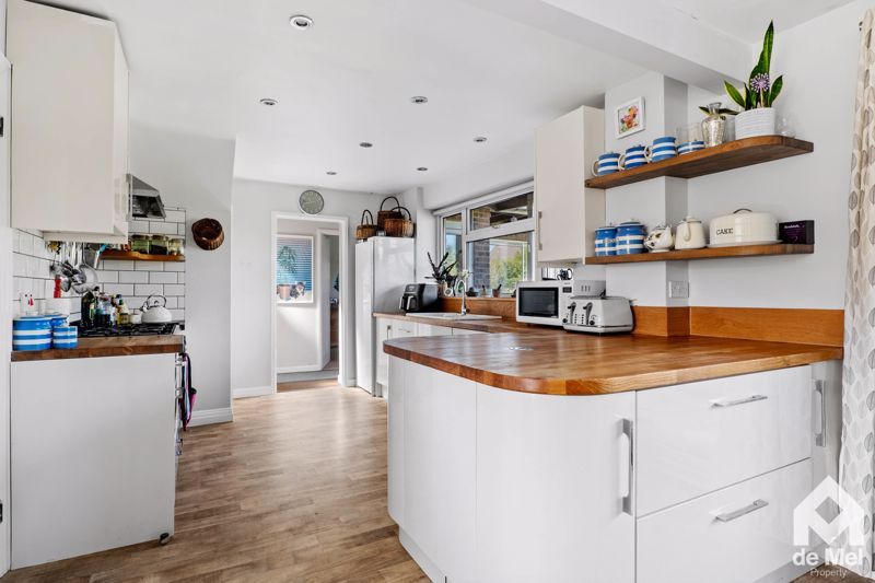 Property photo 2 of 22 Photo 22