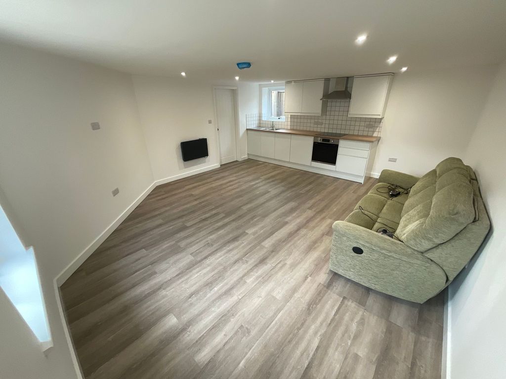 Property photo 3 of 10 Reception Room