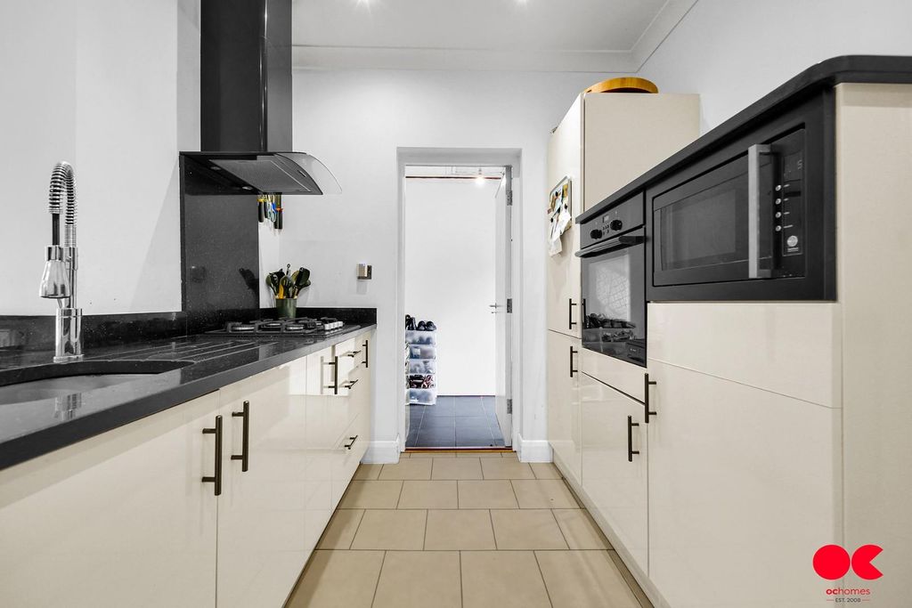 Property photo 3 of 37 _W6B1030.Jpg