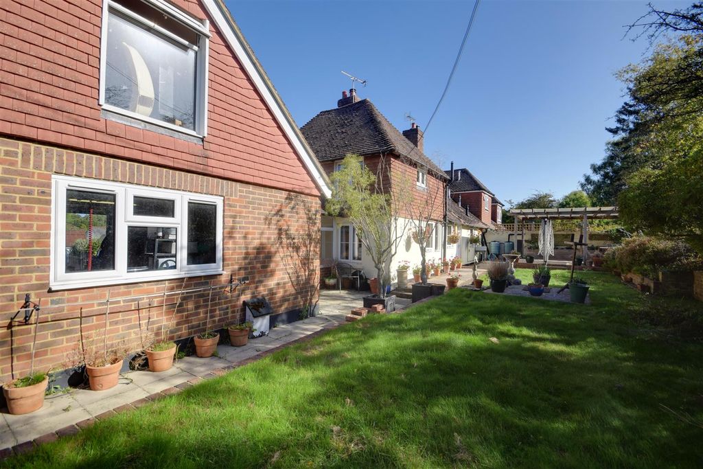 Property photo 2 of 26