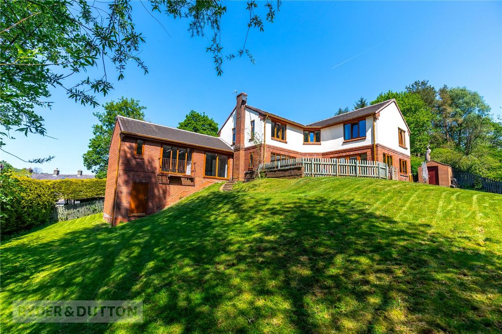 Property photo 1 of 37 Large Detached Home