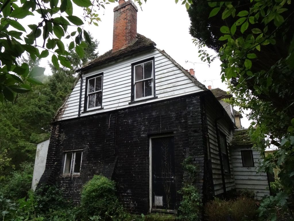 Property photo 2 of 9