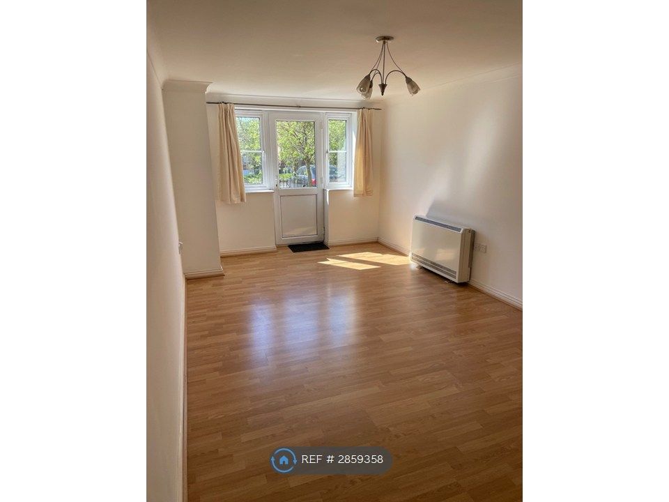 Property photo 3 of 7