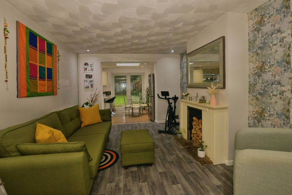 Property photo 3 of 17 Reception Room