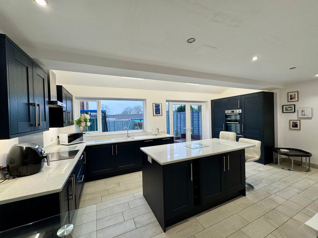 Property photo 3 of 12 Extended Re-Fitted Kitchen