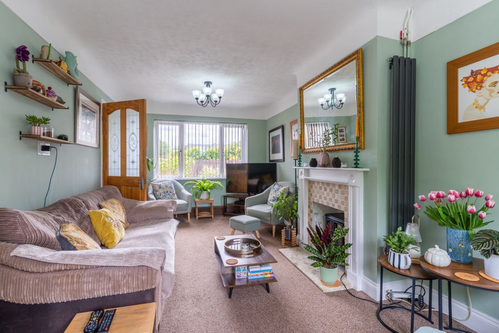 Property photo 2 of 21 5150404