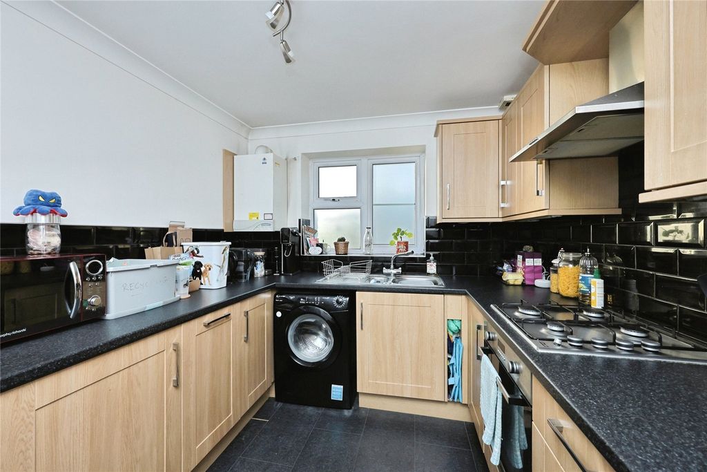 Property photo 2 of 15 Picture No. 03