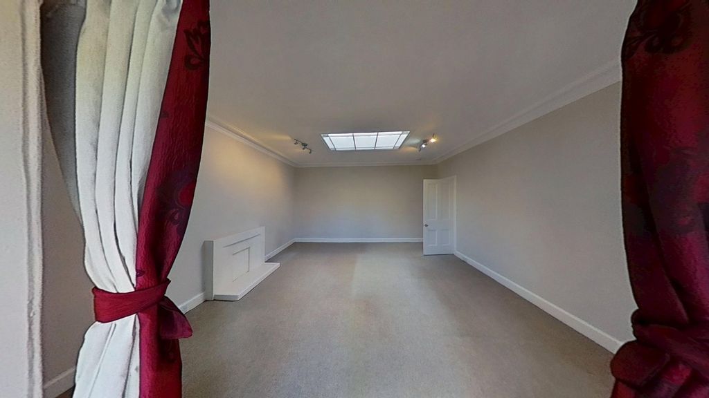 Property photo 3 of 10 Picture No. 17