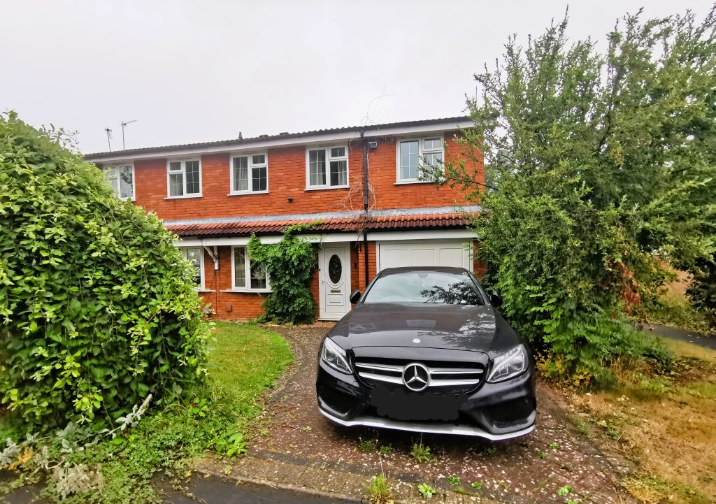 Property photo 1 of 10 Front