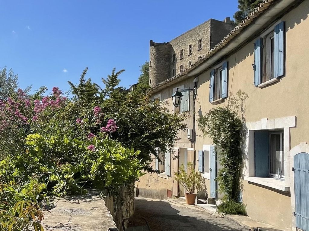 Property photo 1 of 19 Image