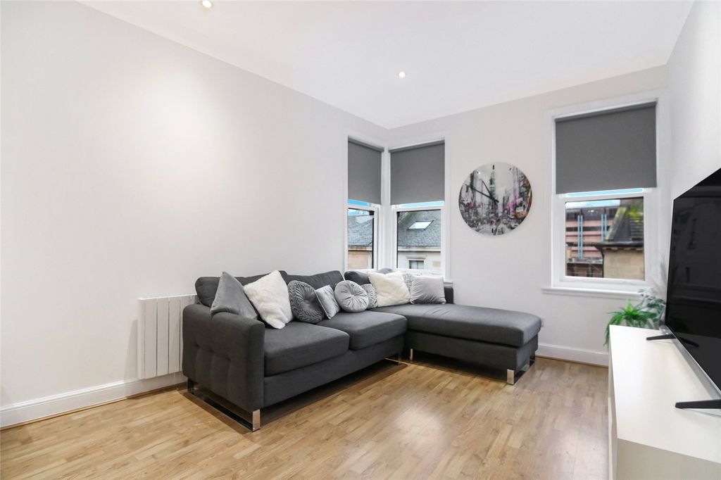 Property photo 2 of 18 Picture No. 06