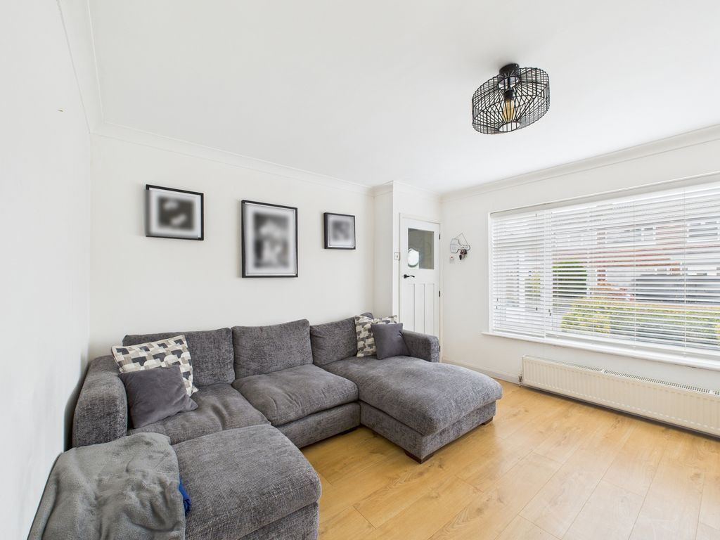 Property photo 3 of 26