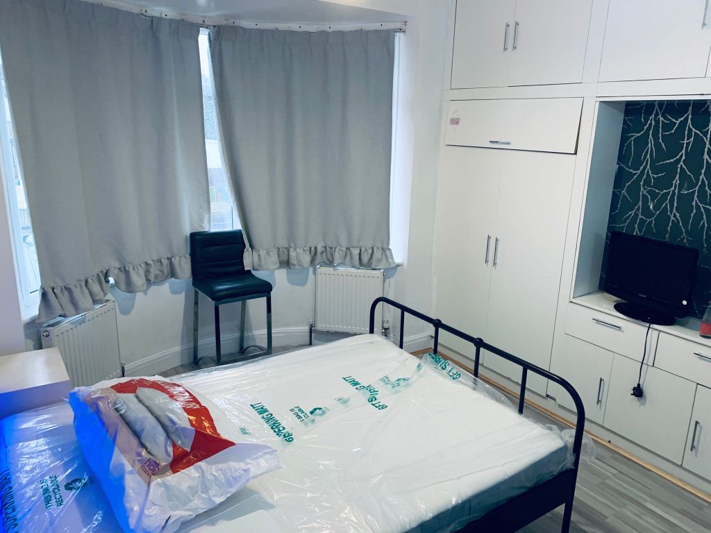 Property photo 1 of 4