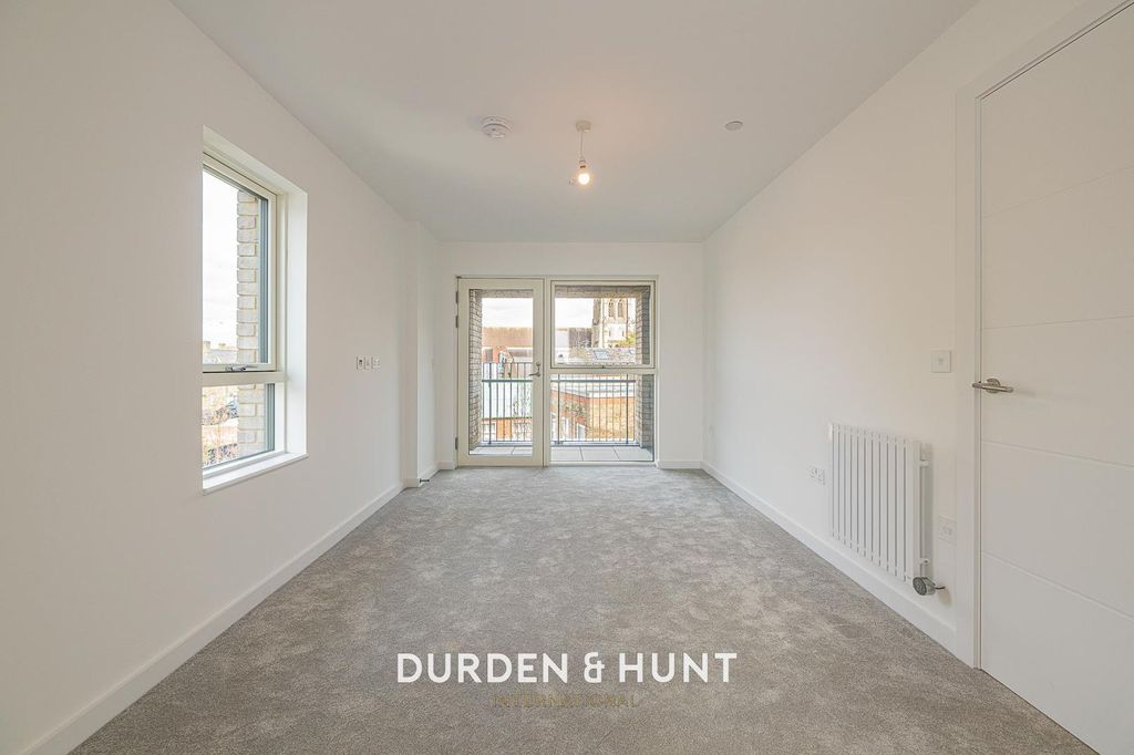 Additional image 10 of 2 bed flat for saleHigh Street, Epping CM16