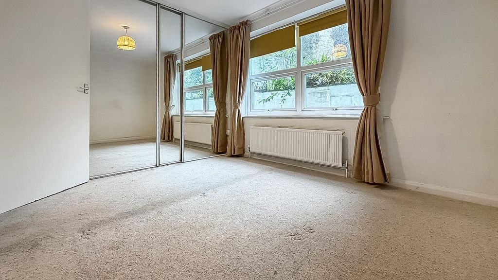 Property photo 2 of 8 96F45E49-3E44-4126-Bc79-2836090492F3 (1).Jpg