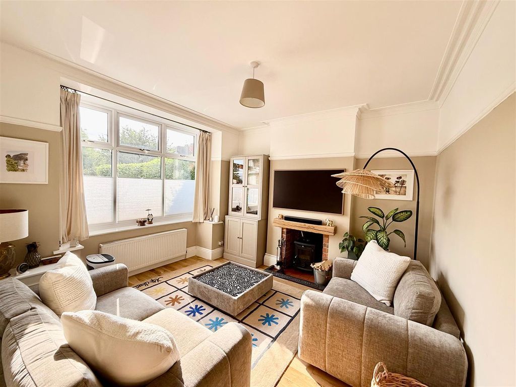 Property photo 2 of 12 8A0c68Dd-073B-495c-B017-Da8Cb29E7B66.Jpg