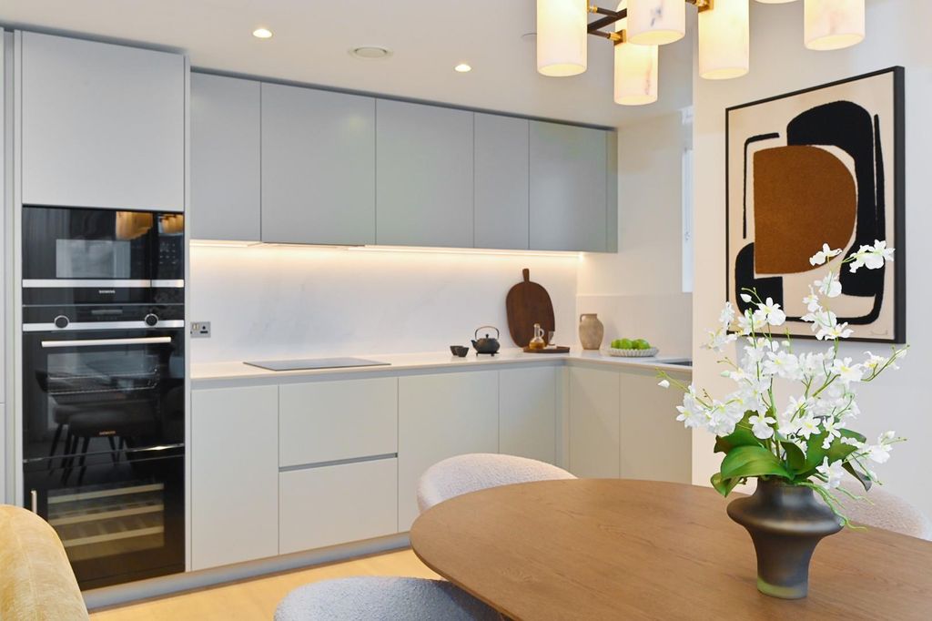 Property photo 2 of 19 1701-Harcourt-Tower (19).Jpg