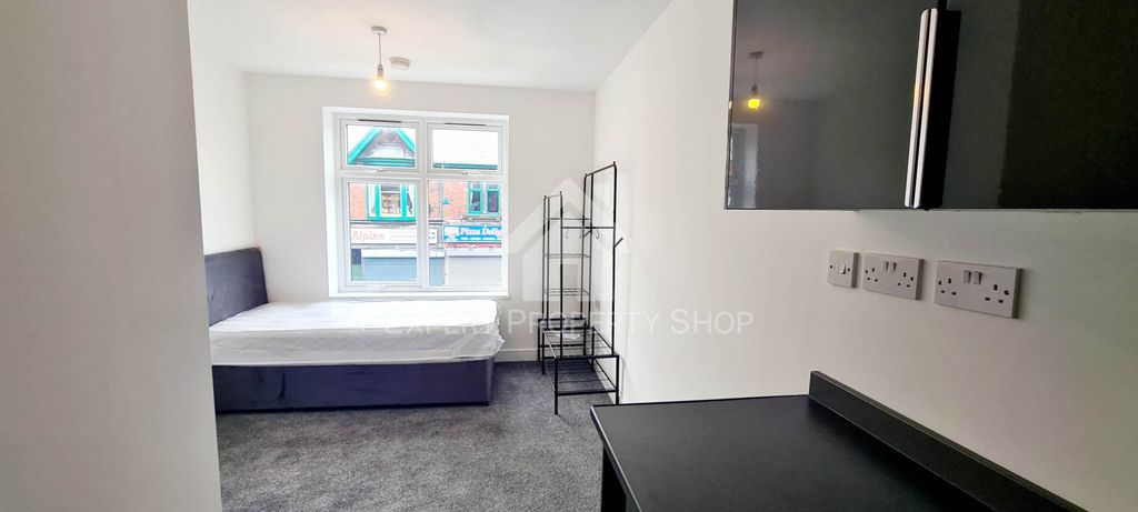 Property photo 1 of 3