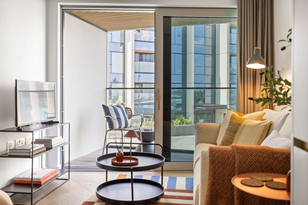 Property photo 3 of 24