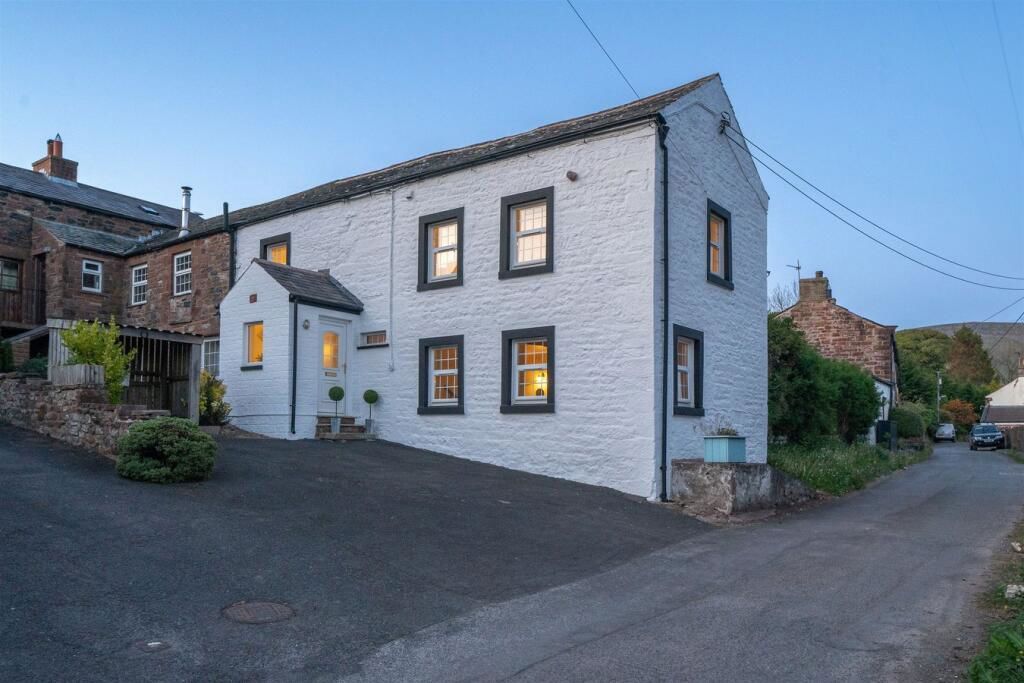 Property photo 2 of 39