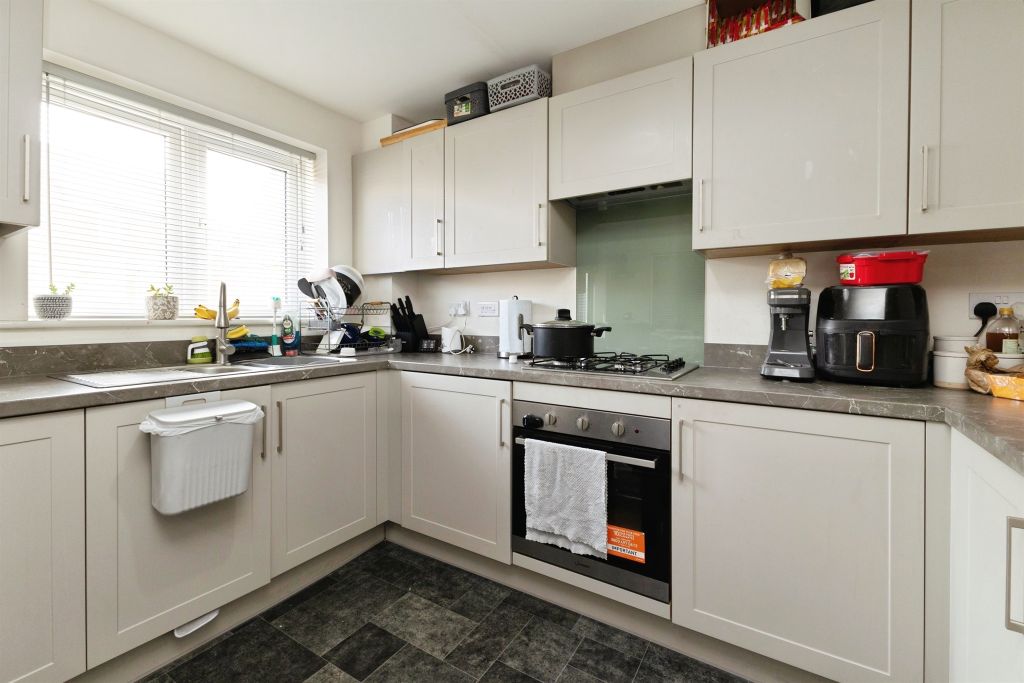 Property photo 3 of 16