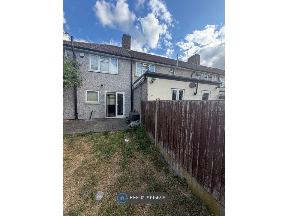 Property photo 1 of 2