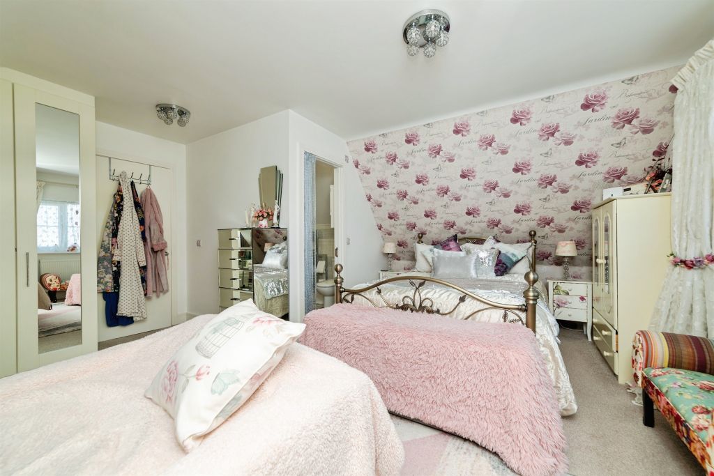 Property photo 3 of 20