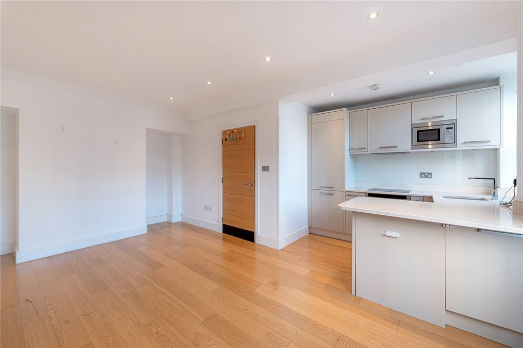 Property photo 2 of 6 Picture No. 26
