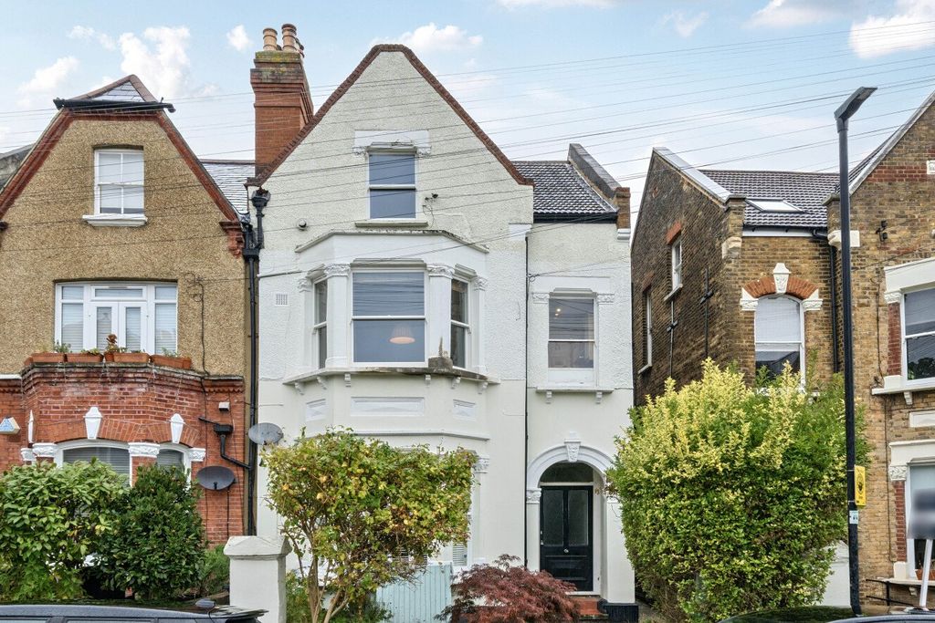 Property photo 1 of 16 Picture No. 03