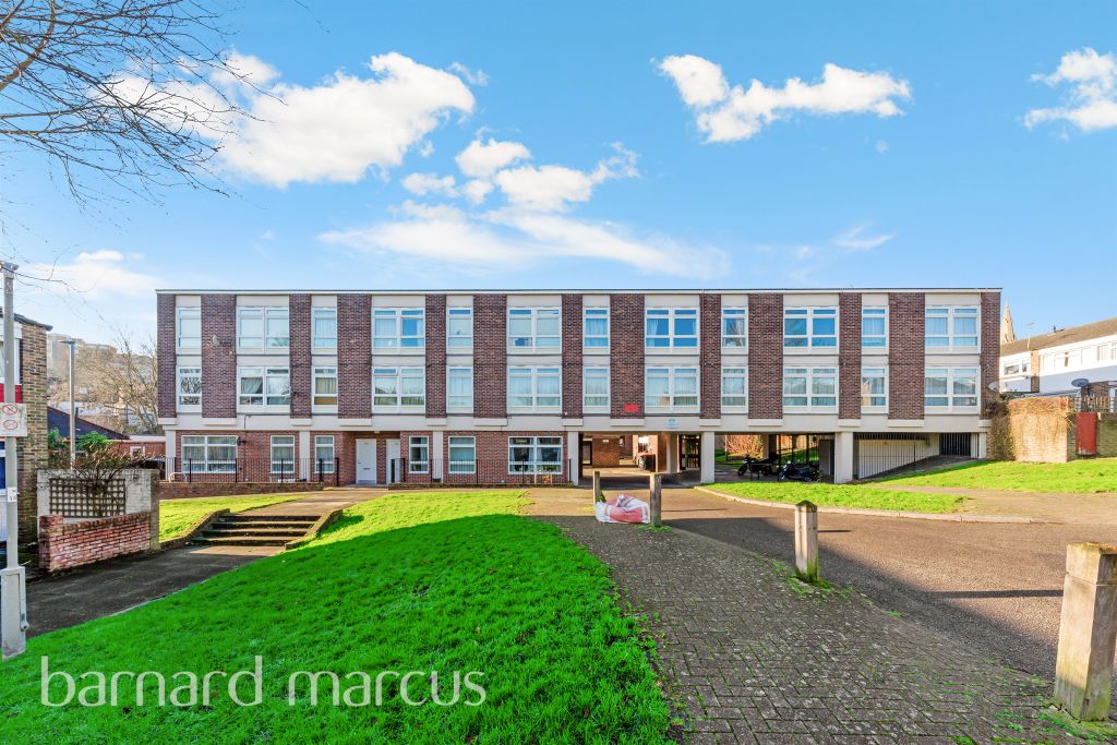 Property photo 2 of 9